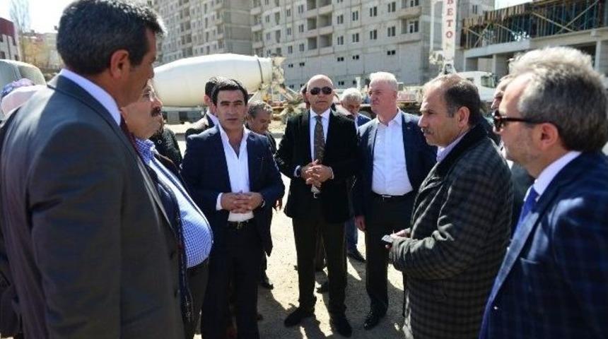 Yakutiye, Meclis &Uuml;yelerine Projelerini Yerinde Tanıttı