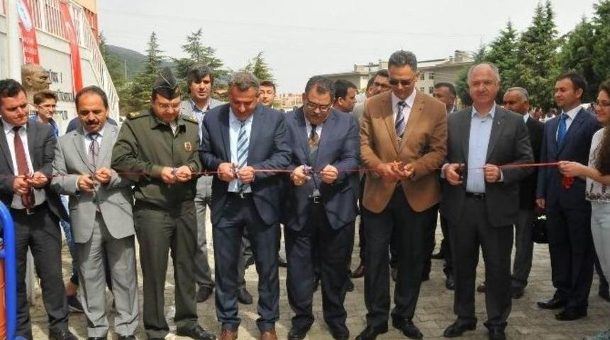 Akşehir Anadolu Lisesi&rsquo;nden Bilim Fuarı