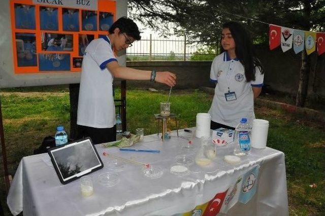 Akşehir Anadolu Lisesi’nden Bilim Fuarı