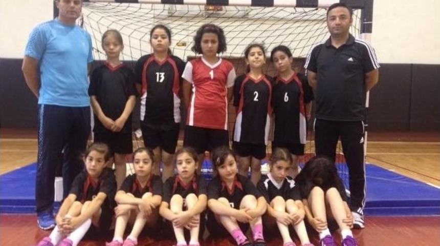 Aile Boyu Hentbolc&uuml;ler