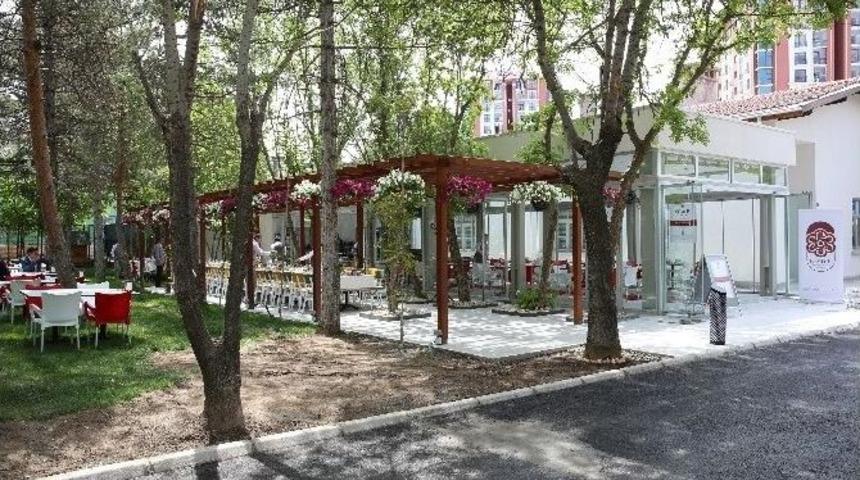 S&uuml;mer Bah&ccedil;e Ev Yemekleri A&ccedil;ıldı