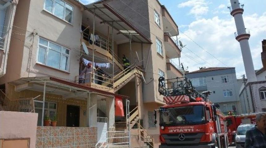 Baca Yangını Korkuttu