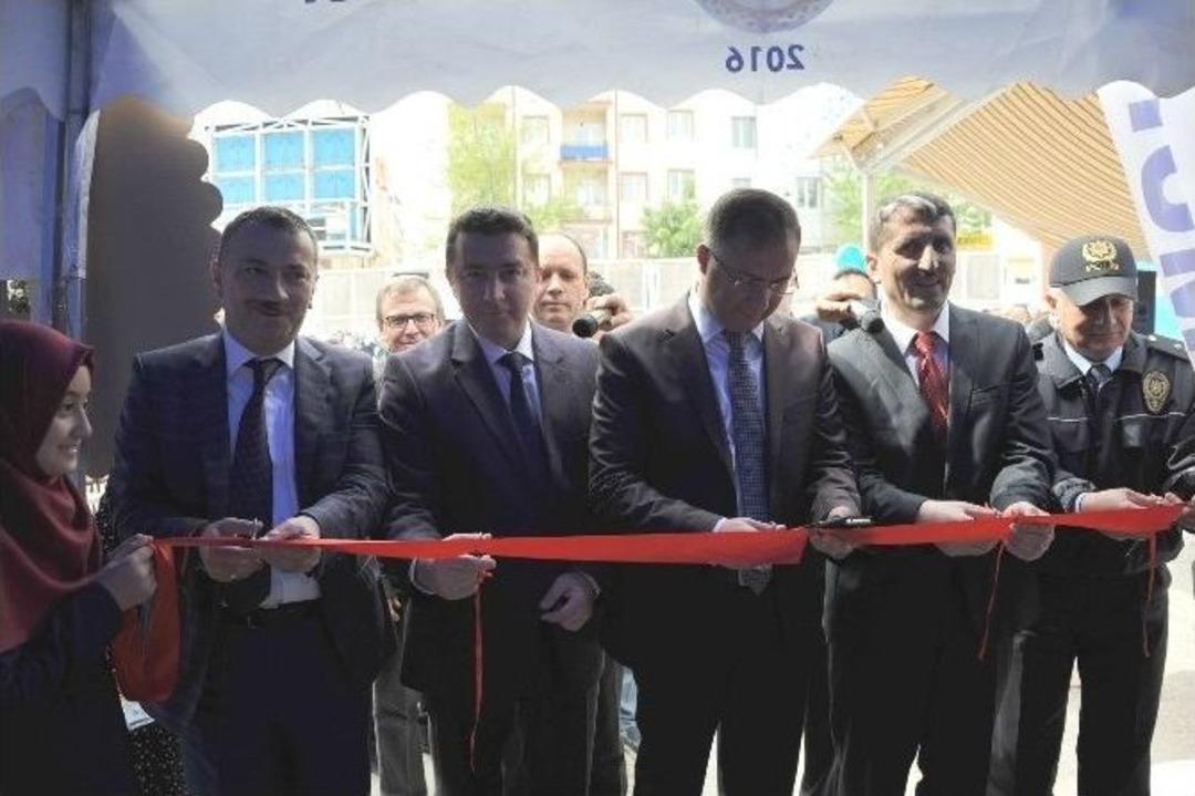 Boz&uuml;y&uuml;k&rsquo;te Yatılı Hafız Kuran Kursu İnşaatı Yararına Kermes D&uuml;zenlendi