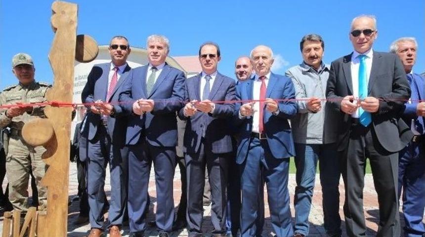 Bayburt &Uuml;niversitesi 2015-2016 Akademik Yılı Bilim K&uuml;lt&uuml;r Haftası Başladı