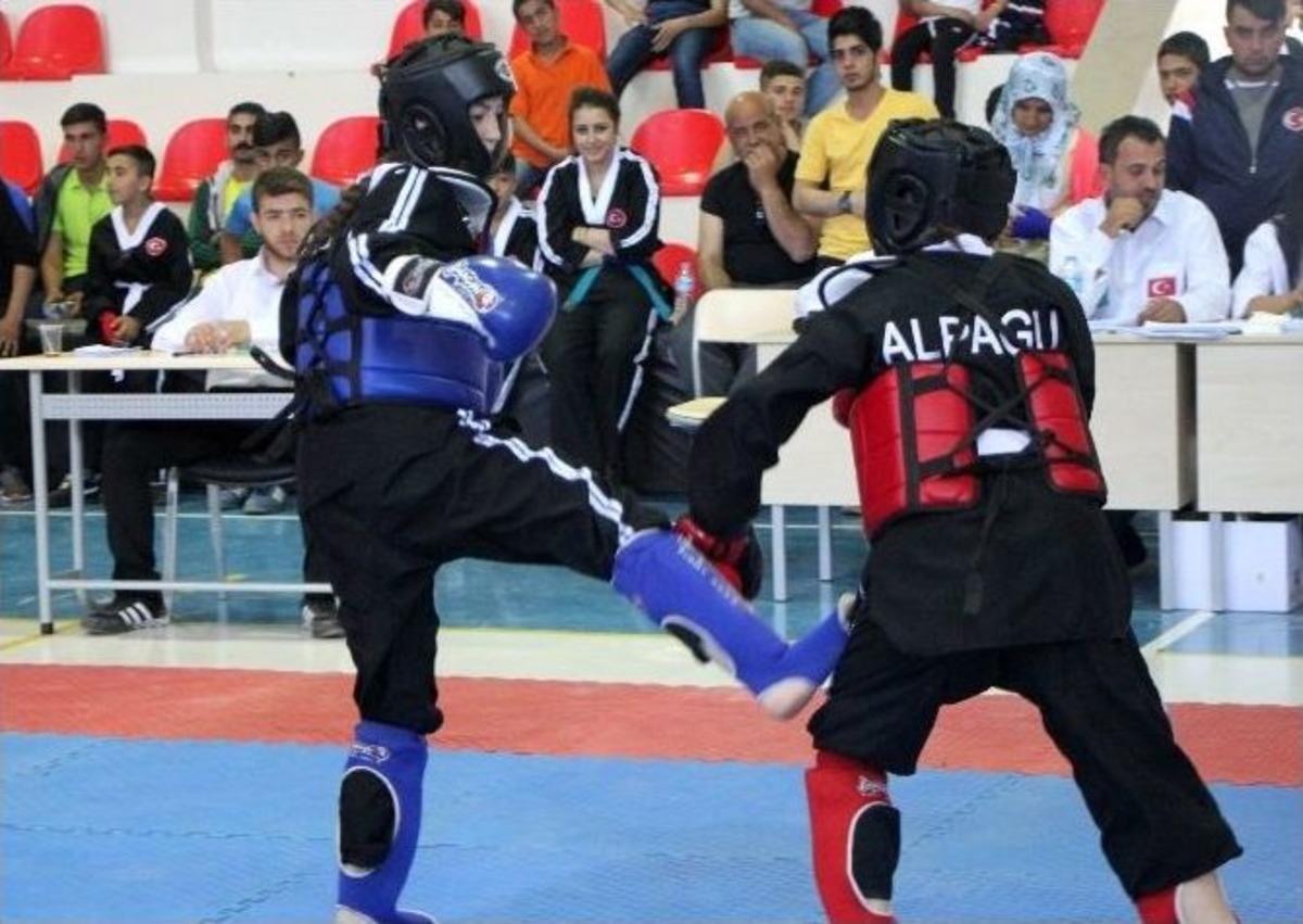 Kut&rsquo;&uuml;l Amare Zaferi Nizip&rsquo;in Oldu