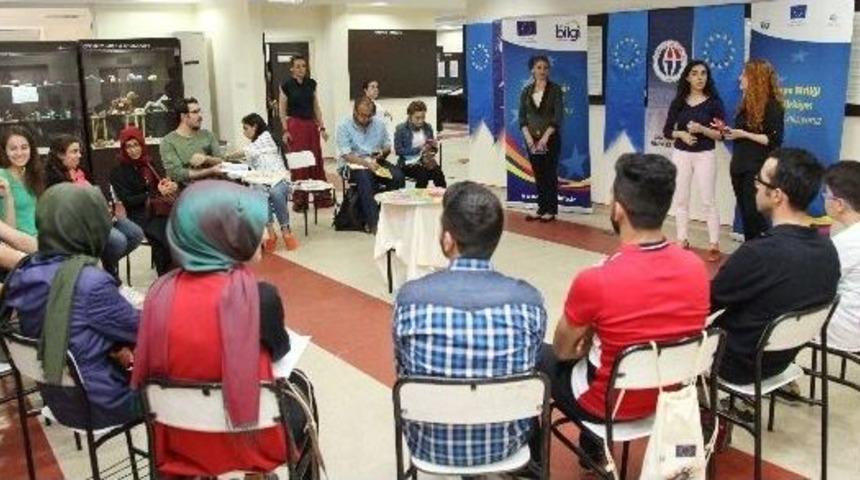 Ga&uuml;n &Ouml;ğrencileri Bilgelik &Ccedil;arkı Oyunuyla Eğlenerek &Ouml;ğreniyor