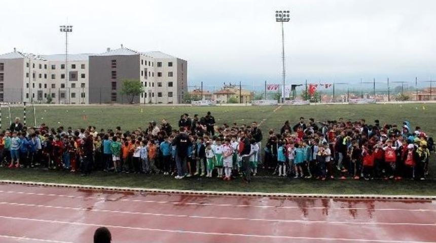 Minikler Futbol Ş&ouml;leni Başladı
