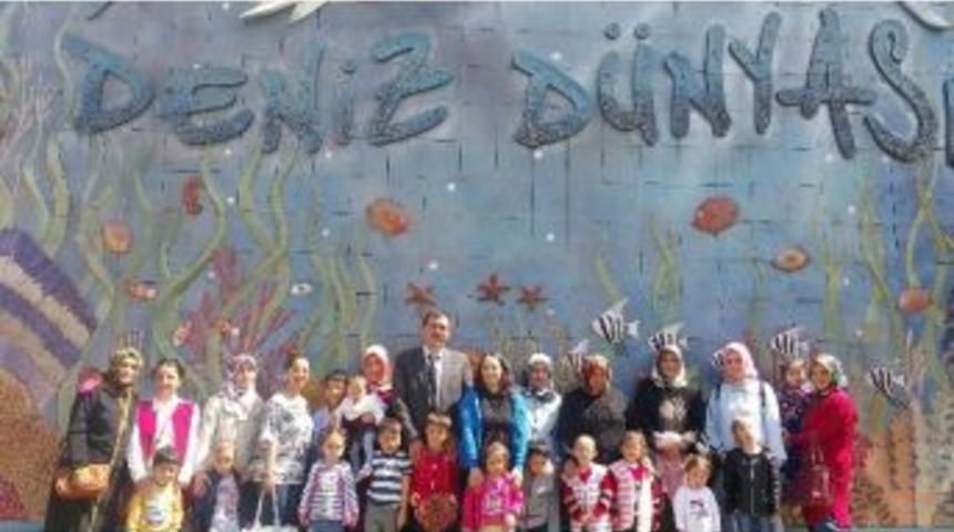 Down Sendromlu &Ccedil;ocuklar Deniz D&uuml;nyası&rsquo;nı Gezdi