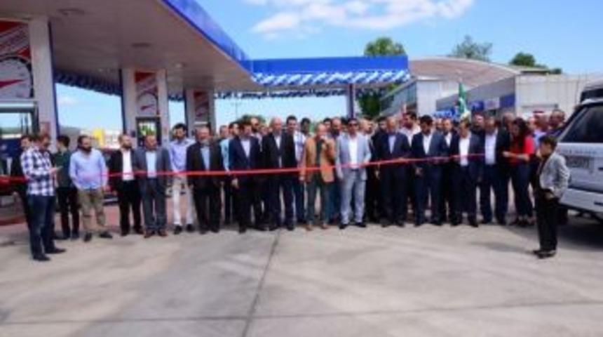 Başkan &Uuml;z&uuml;lmez A&ccedil;ılışta