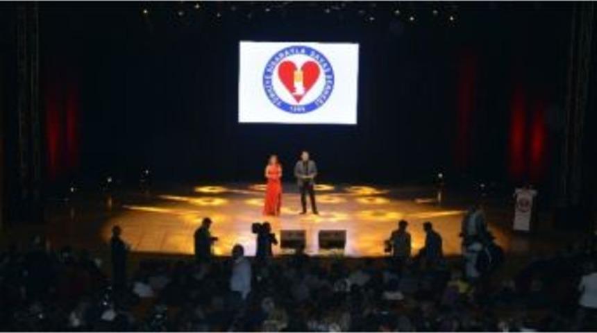 Sigarayla M&uuml;cadelenin Kahramanları