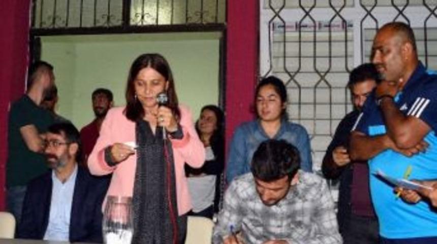 Akdeniz Belediyesi, &Ccedil;ay Mahallesi&rsquo;nde Futbol Turnuvası D&uuml;zenliyor