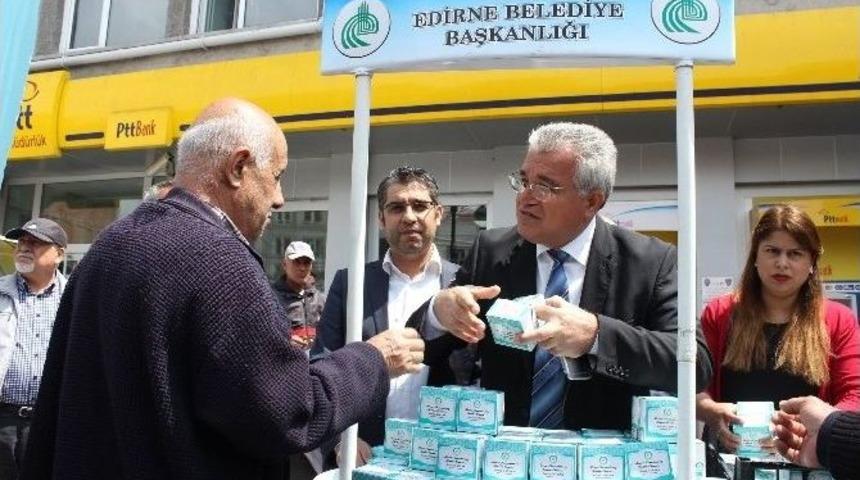Edirne’de 15 Bin Kandil Simidi Dağıldı