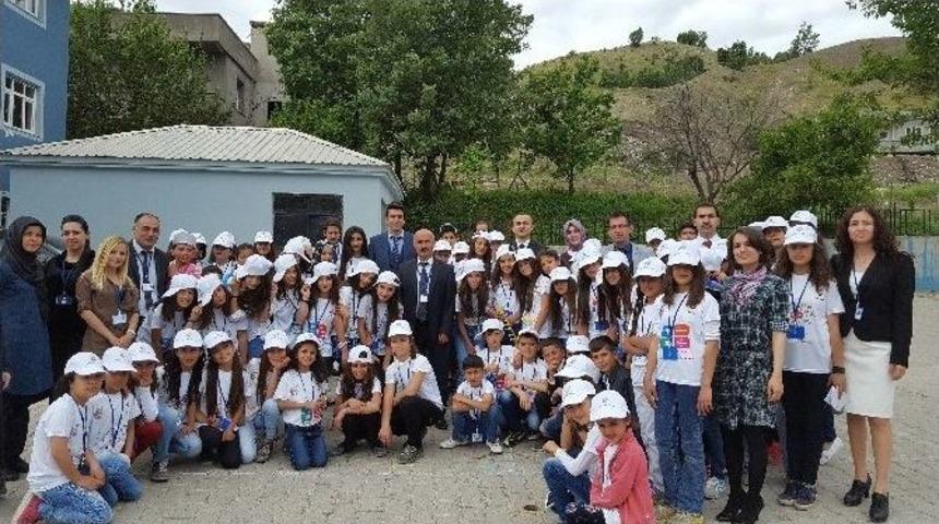 Uludere&rsquo;de Bilim Fuarı D&uuml;zenlendi