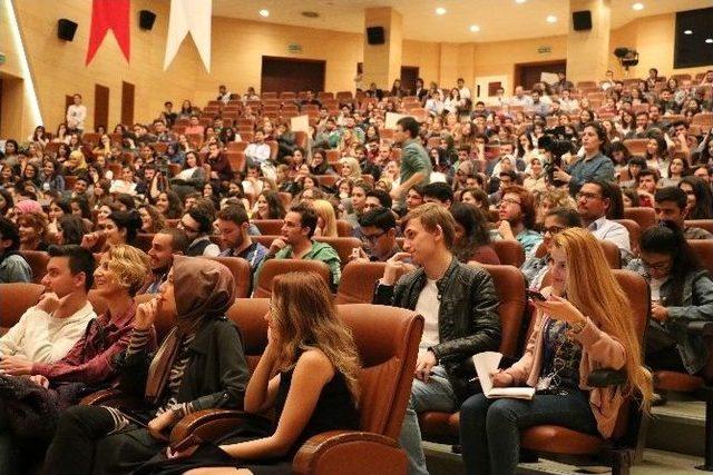 Kocaeli Üniversitesi’nde İletişim Festivali