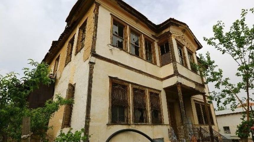 Denizli&rsquo;de Tarihi Evler Koruma Altına Alınıyor