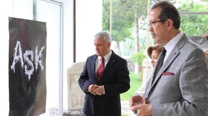 Yunusca S&ouml;yledik Kaligrafi Ve Tipografi Sergisi A&ccedil;ıldı