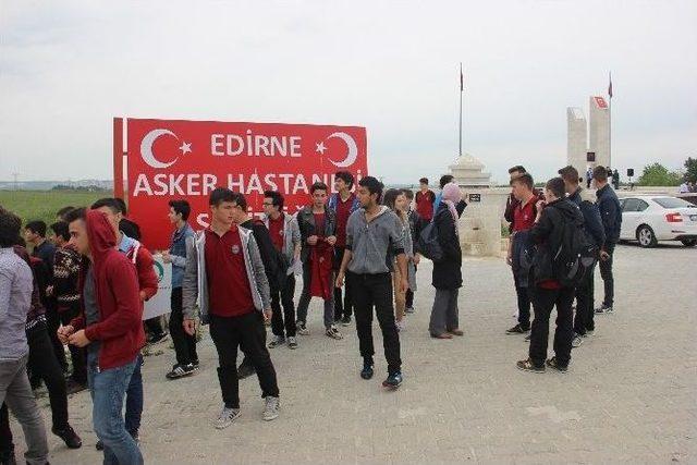 Edirne Asker Hastanesi Şehitliği&rsquo;nin Ziyaret&ccedil;i Sayısı Artıyor 1
