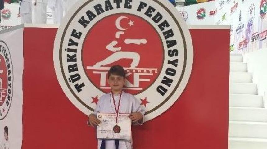 Levent Kardeşler Karetede Başarıya Doymuyor