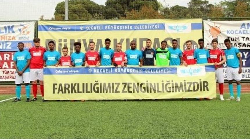 Kocaeli D&uuml;nya Kupası&rsquo;nda Dostluk R&uuml;zgarları Esti
