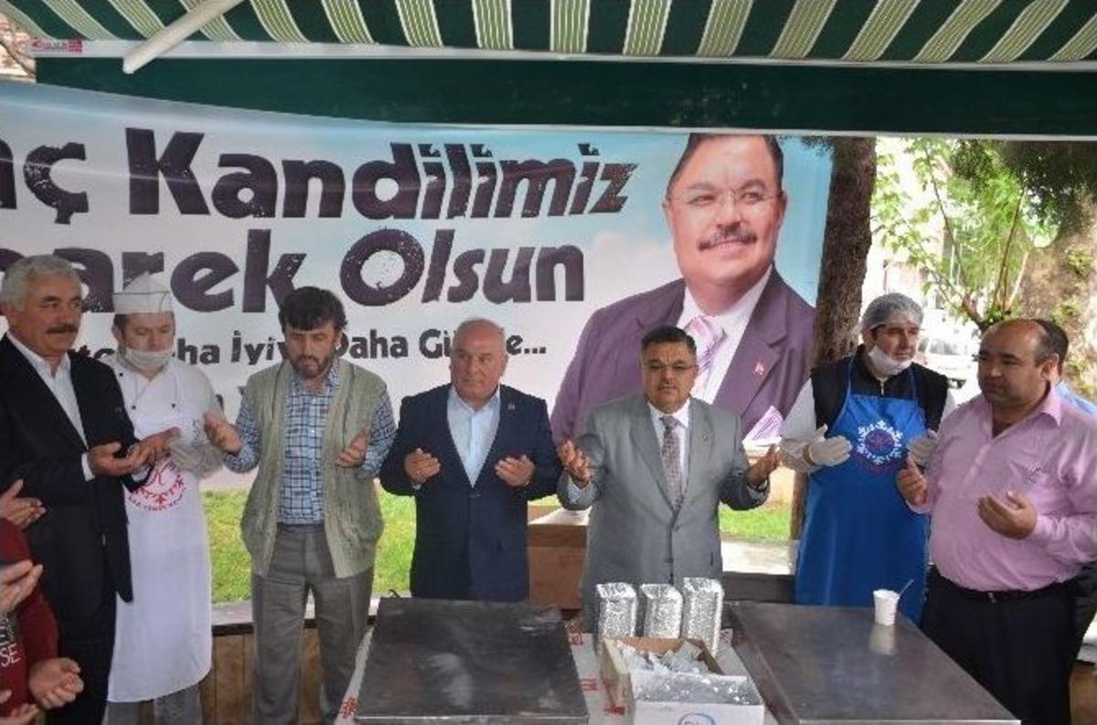 Osmanlı Mimarisi &Ccedil;eşmeden Şerbet Aktı