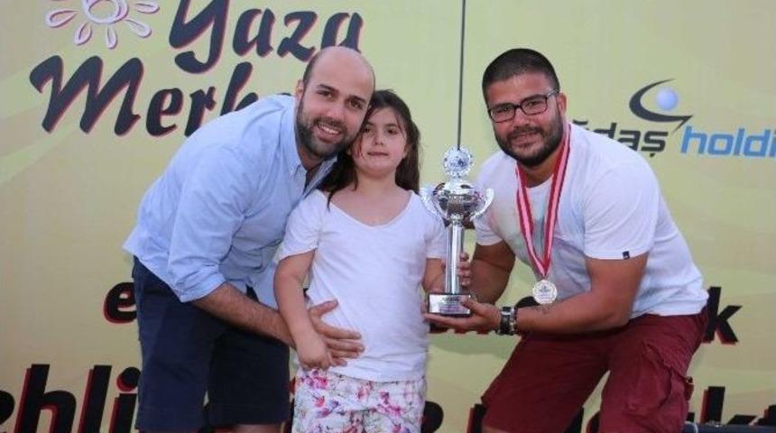 &Ccedil;ağdaş Holdingden Yaza Merhaba Partisi