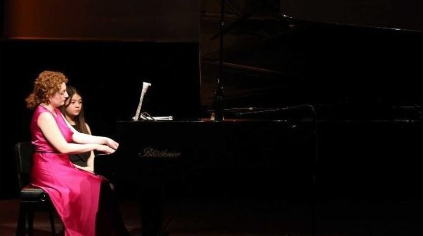 Gazi Kentte Kardeşlik Konseri