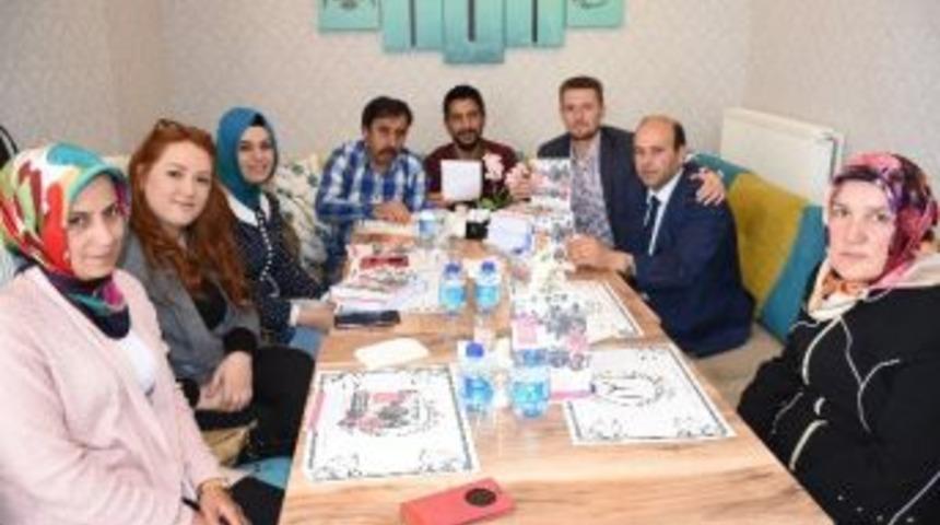 Sevgi Sembol&uuml; Mendiller Doğu Ve G&uuml;neydoğu&rsquo;daki G&uuml;venlik G&uuml;&ccedil;lerine G&ouml;nderilecek