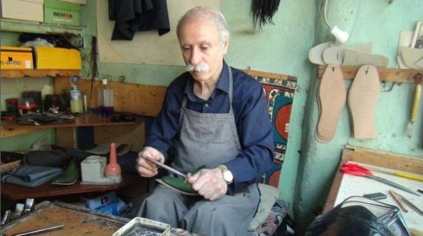 Ayakkabı Tamir Mesleği Son Demlerini Yaşıyor