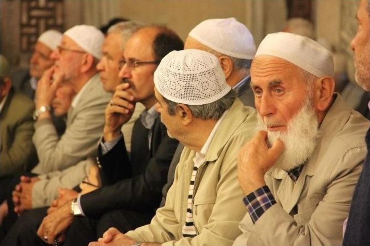Selimiye Camii Mira&ccedil; Kandili&rsquo;nde Doldu Taştı