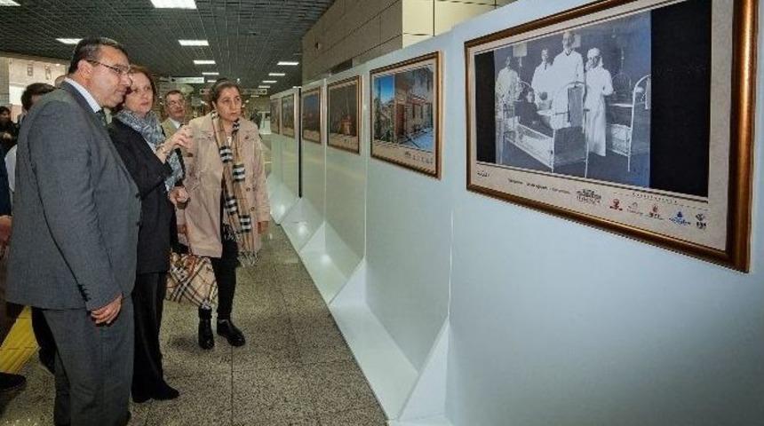 Bezmialem Valide Sultan, T&uuml;rbesi Başında Anıldı