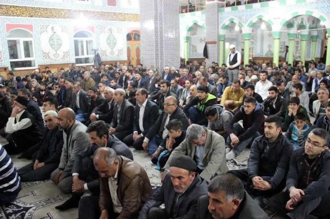 Ağrı&rsquo;da Mira&ccedil; Kandili Dualarla İhya Edildi