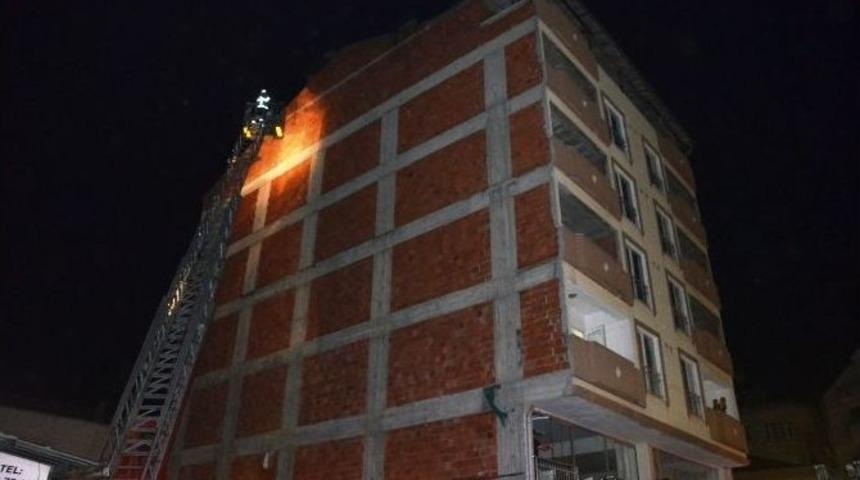 &Ccedil;atı Yangını Korkuttu