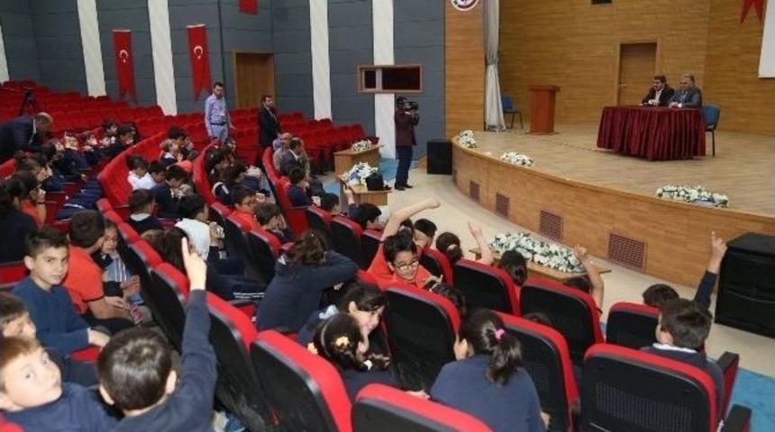 &Ouml;ğrenciler Sosyal Bilgiler Dersini Melikgazi Belediyesi&rsquo;nde İşledi