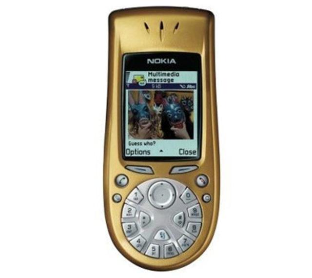 Nokia nın en tuhaf tasarıma sahip telefonları 5