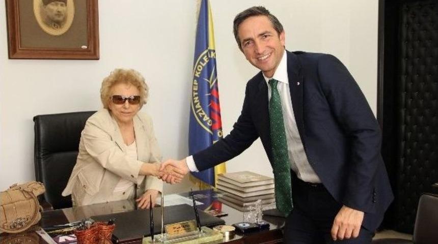 Gkv Teknolojiyi Eğitimde Her Alanda Yansıtıyor