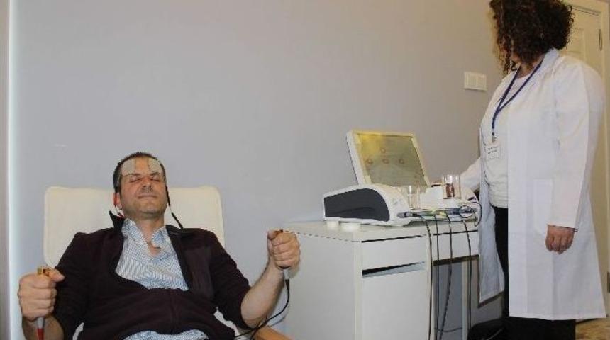 (&ouml;zel Haber) Yılların Tiryakilerine Tek Seansta Sigarayı Bıraktırma İddiası