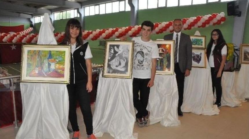 Lise &Ouml;ğrencilerinden M&uuml;thiş Sergi