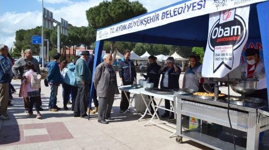 Aydın B&uuml;y&uuml;kşehir Mira&ccedil; Kandili Nedeniyle Lokma D&ouml;kt&uuml;rd&uuml;