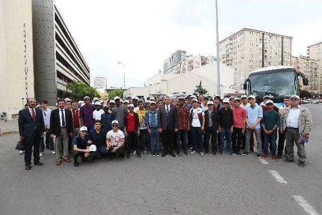 Kayseri’nin Evlatları, Ecdadın Huzurunda