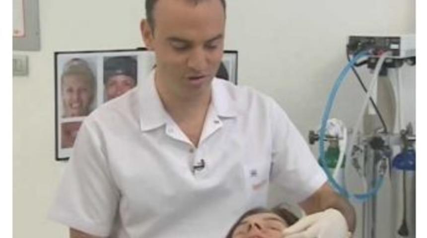 G&uuml;l&uuml;ş Şeklinize &Ouml;zel Diş Tasarımı