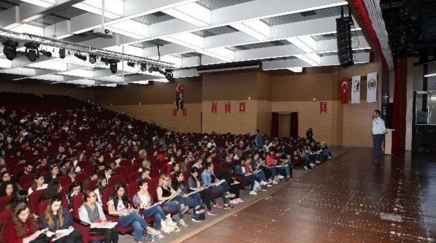 Yenimahalle&rsquo;den &Ouml;ğrencilere Kpss Hazırlık Kampı