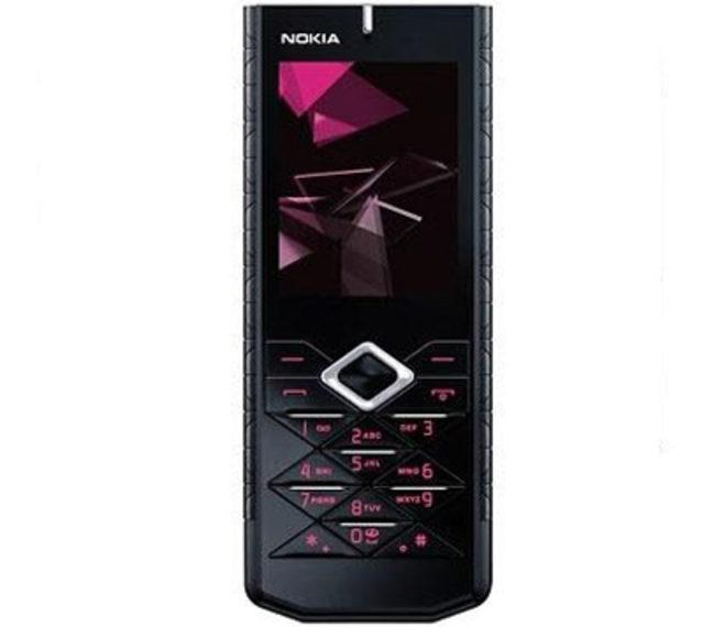 Nokia nın en tuhaf tasarıma sahip telefonları 14