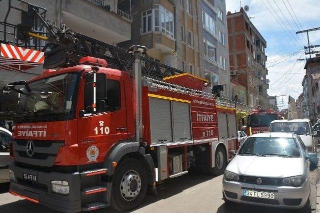 Bacadan Çıkan Duman İtfaiyeyi Alarma Geçirdi