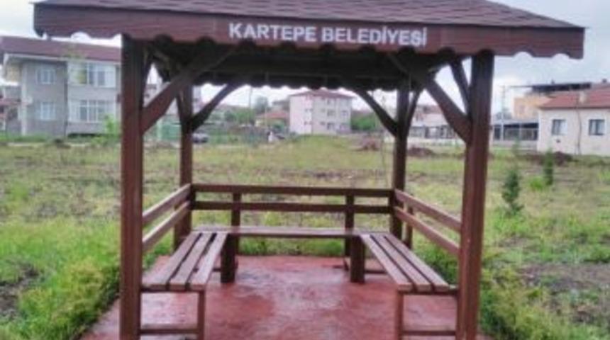 Kartepe’nin 2 Mahallesine Kamelyalar Kondu
