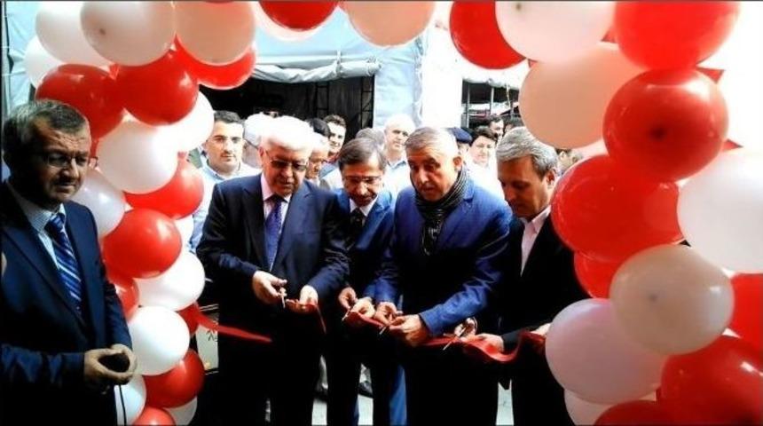 Geleneksel Hayır Çarşısı Dualarla Açıldı