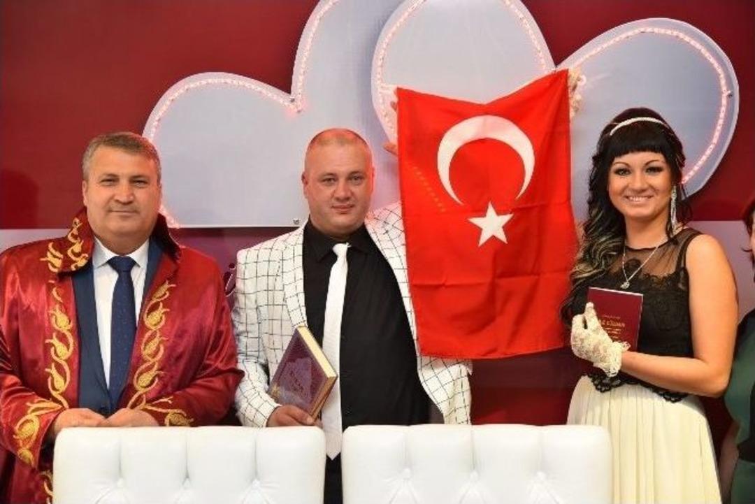 Putin&rsquo;e Rağmen G&ouml;n&uuml;l Ferman Dinlemedi