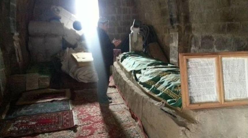 Diriliş Başkanları Şem&rsquo;un Peygamber&rsquo;in Kabrini Ziyaret Etti