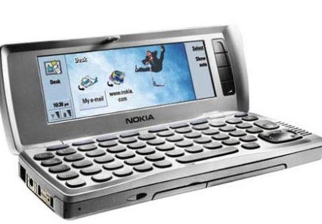 Nokia nın en tuhaf tasarıma sahip telefonları 17