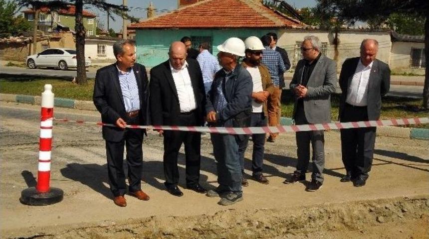 Akşehir&rsquo;de Doğalgaz &Ccedil;alışmaları Devam Ediyor