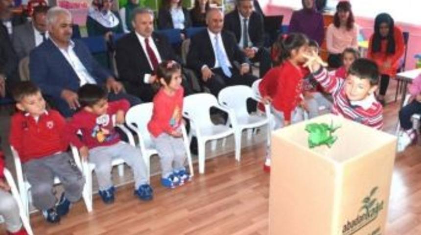 Vali Kahraman Miniklerin Farkındalığını Denetledi